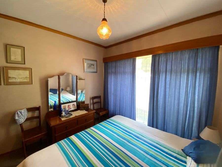 4 Bedroom Property for Sale in Kannoniers Park North West